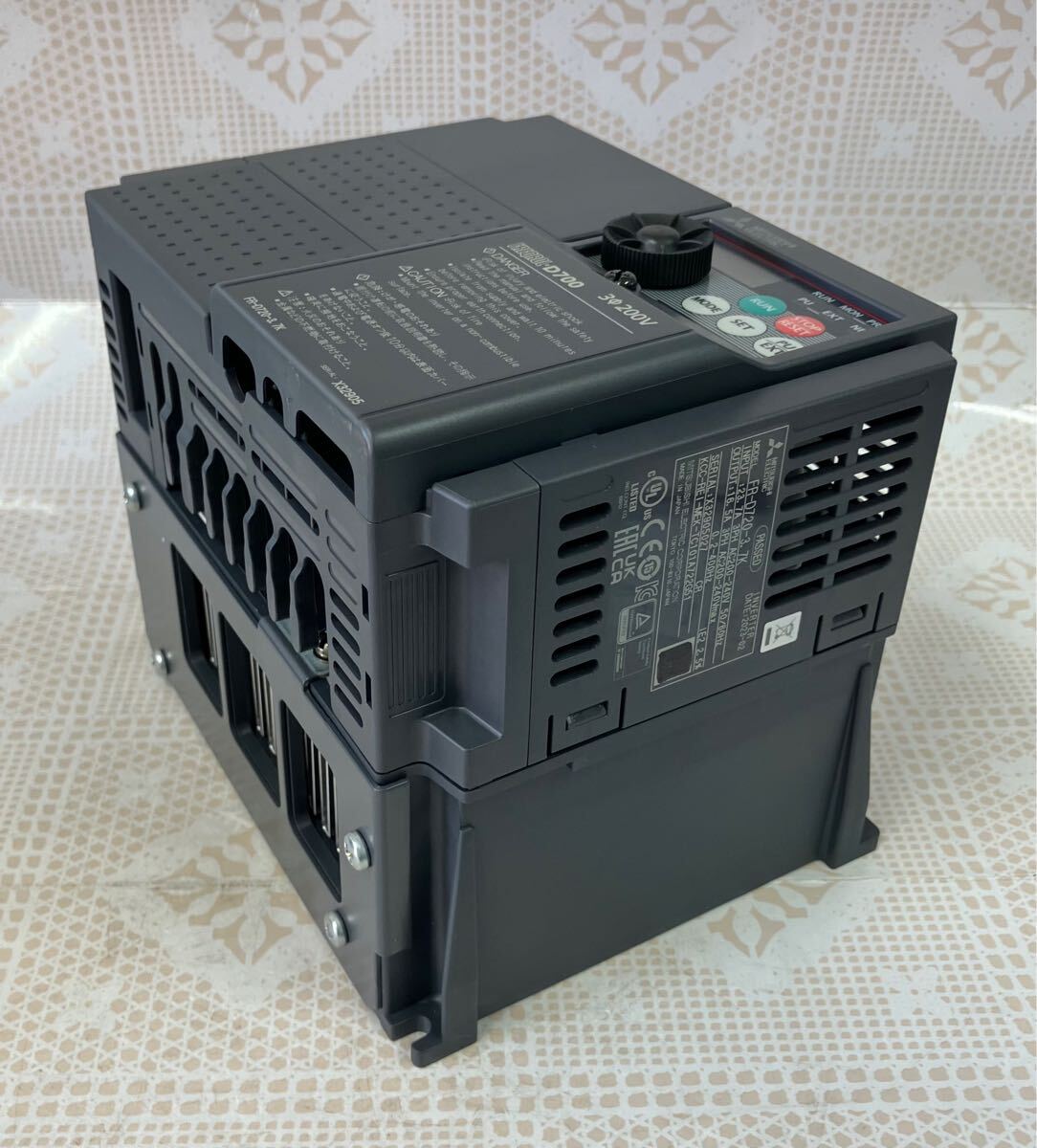 通電確認済 三菱電機 インバータ FR-D720-3.7K 工具、DIY用品 通電確認済 三菱電機 インバータ FR-D720-3.7K 工具、DIY用品