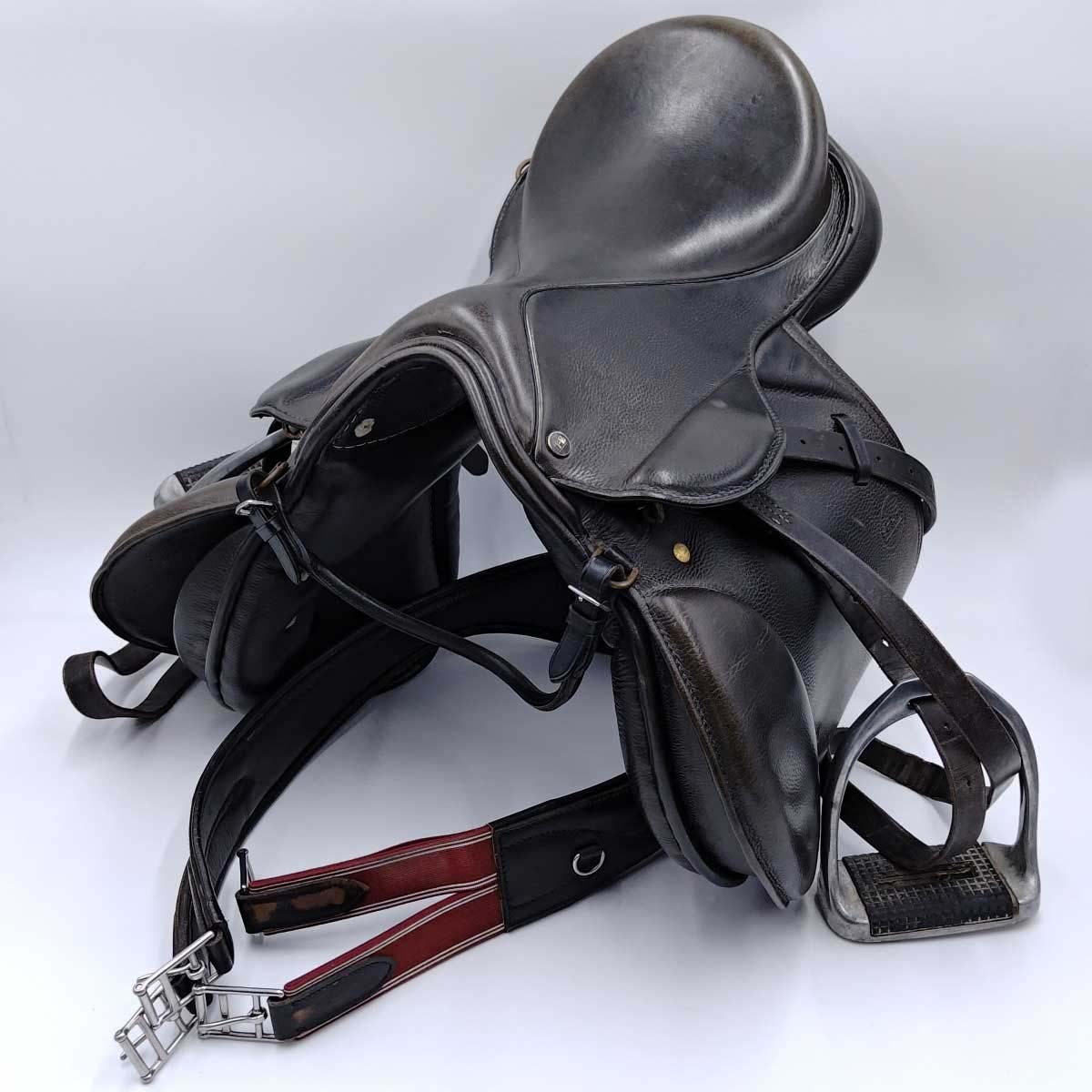 【中古】ハリソンブラウン HARRISON BROWN 総合鞍 サドル Windsor ウィンザー 16 1/2 M 鐙(EQUI WING) 鎧革 腹帯(130cm) 乗馬