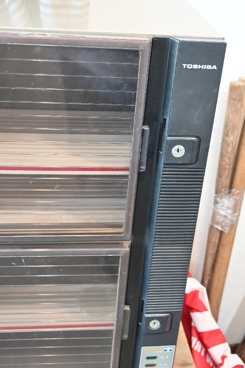 ○東芝　カメラ　レンズ　防濕庫(kù)　保管庫(kù)　収納　棚　2ドア　古道具のgplus広島 2412i