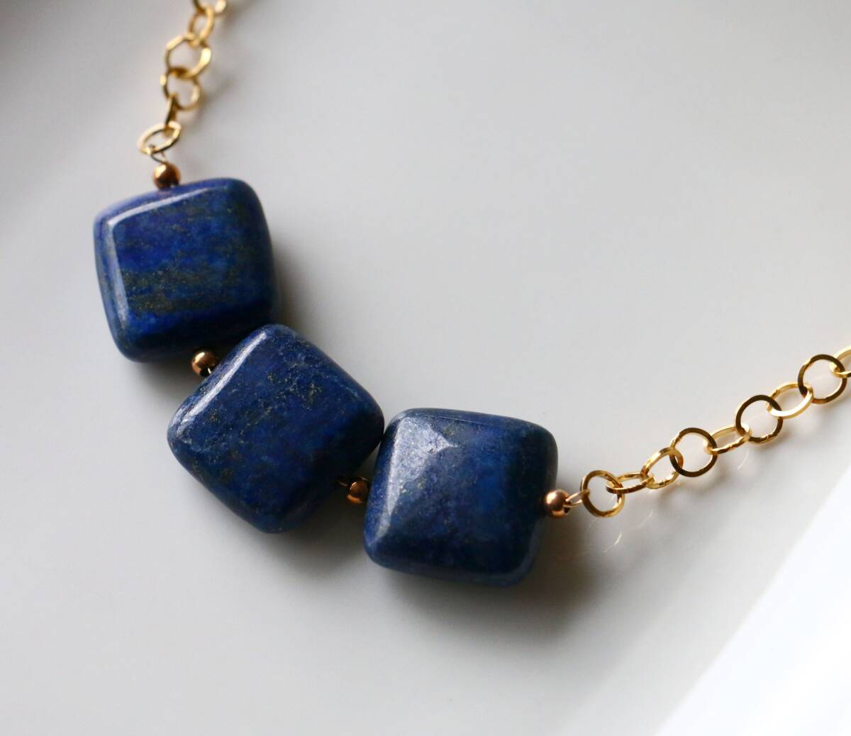 天然石　ネックレス　ラピスラズリ