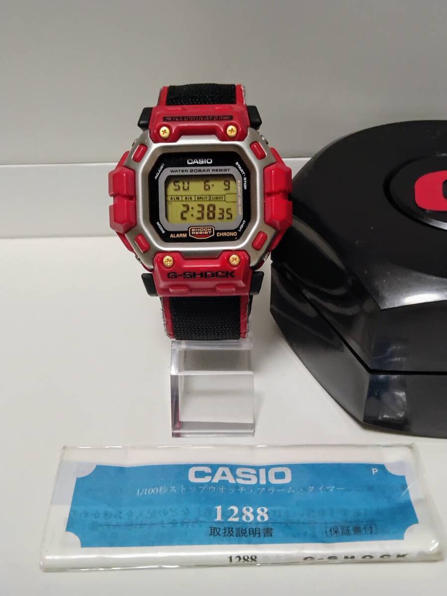 レア!】 G-SHOCK DW-8300BG 赤 レッド インラインホッキー レア!】 G-SHOCK DW-8300BG 赤 レッド インラインホッキー