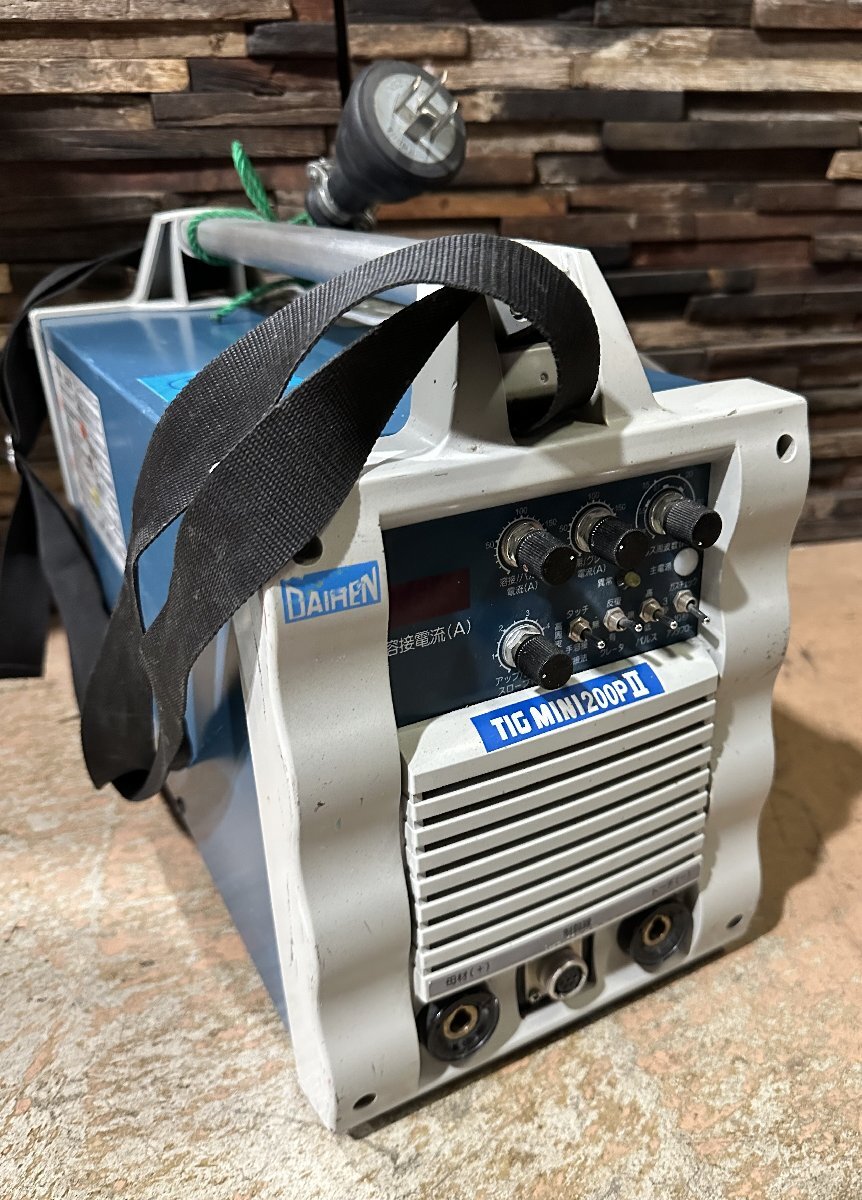 美品 2020年 TIG溶接機　VRTPM-202　インバータ制御　小形直流機　パルス機能　ダイヘン 3