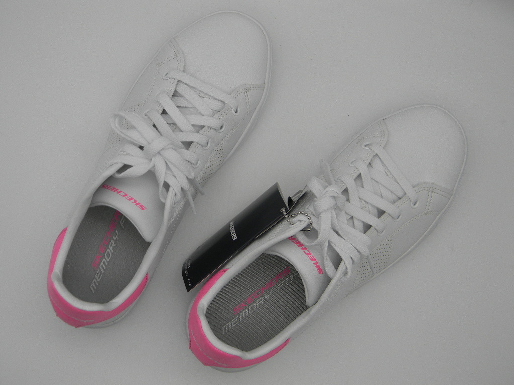SKECHERS 】 スニーカー(24cm位)表示=24.5cm 白 SKECHERS 】 スニーカー(24cm位)表示=24.5cm 白