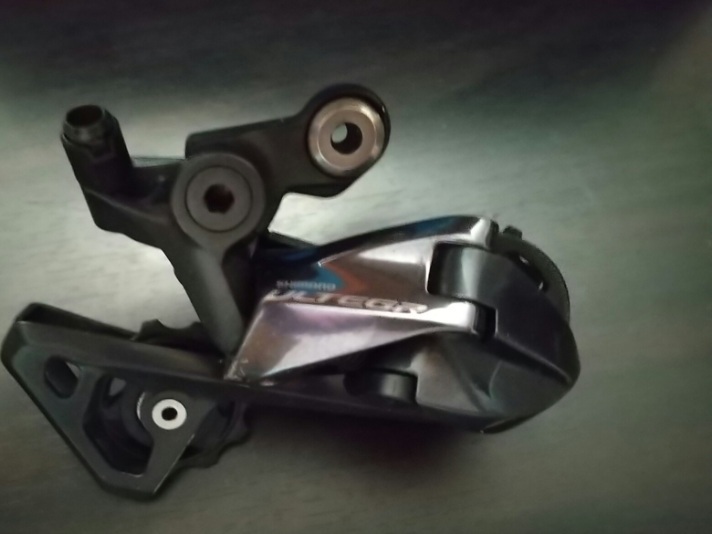R8000 リアディレイラー + DURA-ACE 11速 11-25T スプロケット