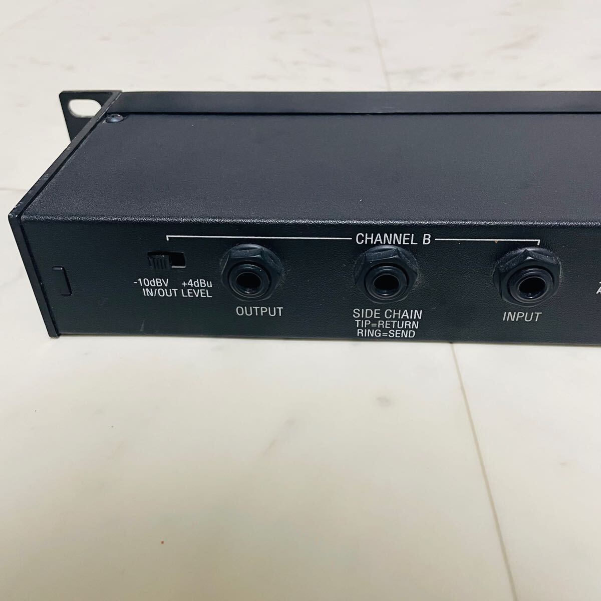 ALESIS 2チャンネル コンプレッサー 3630 Compressor