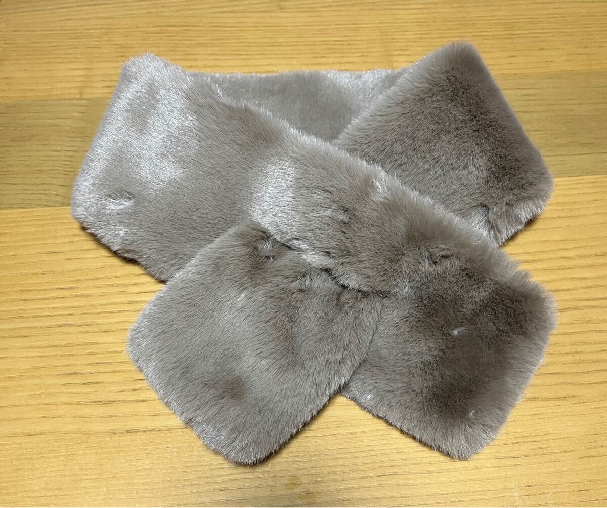 [新品] 激安・在庫処分 差し込みマフラー ふわふわマフラー　 もこもこマフラー　フェイクファーマフラー　モカ色