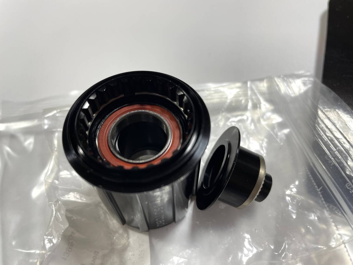 Reynolds Thirty Two カーボンチューブラー 超軽量 ヒルクライム Reynolds Thirty Two カーボンチューブラー 超軽量 ヒルクライム