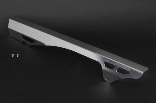 スペシャルパーツ武川 SP武川 スーパーカブC125 JA48 / JA58 / JA71用 アルミチェーンガード シルバーアルマイト 09-09-0085_画像1