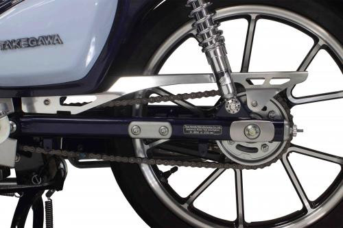 スペシャルパーツ武川 SP武川 スーパーカブC125 JA48 / JA58 / JA71用 アルミチェーンガード シルバーアルマイト 09-09-0085_画像3