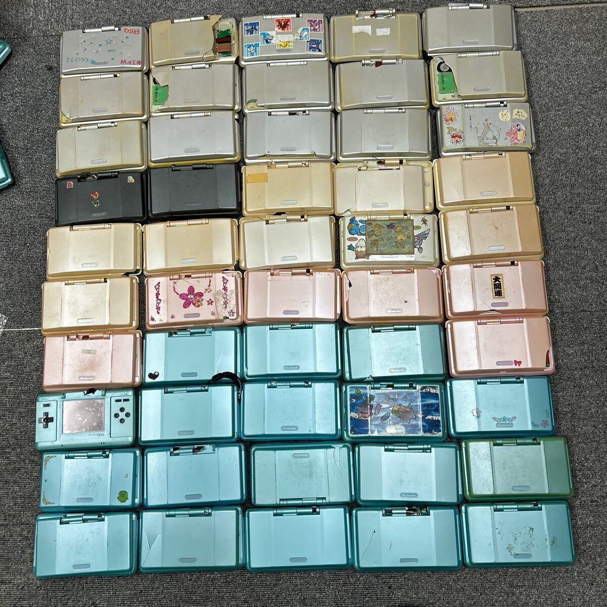 【ジャンク】Nintendo DS 初期型50台まとめ売りニンテンドーDS 初代　破損品　5色