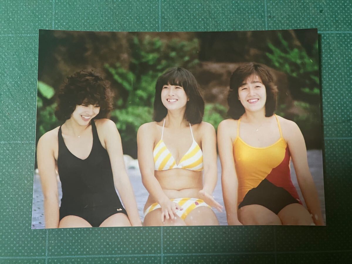 レア】松田聖子 河合奈保子 柏原芳恵 写真 水着 プールサイド 控えめしっかりしっかり 昭和タレント 80年代アイドル (写真)|売買されたオークション情報、Yahoo!オークション(旧ヤフオク!) の商品情報をアーカイブ公開 - オークファン(aucfan.com) レア】松田聖子 河合奈保子 柏原芳恵 写真 水着 プールサイド 控えめしっかりしっかり 昭和タレント 80年代アイドル (写真)|売買されたオークション情報、Yahoo!オークション(旧ヤフオク!) の商品情報をアーカイブ公開 - オークファン(aucfan.com)