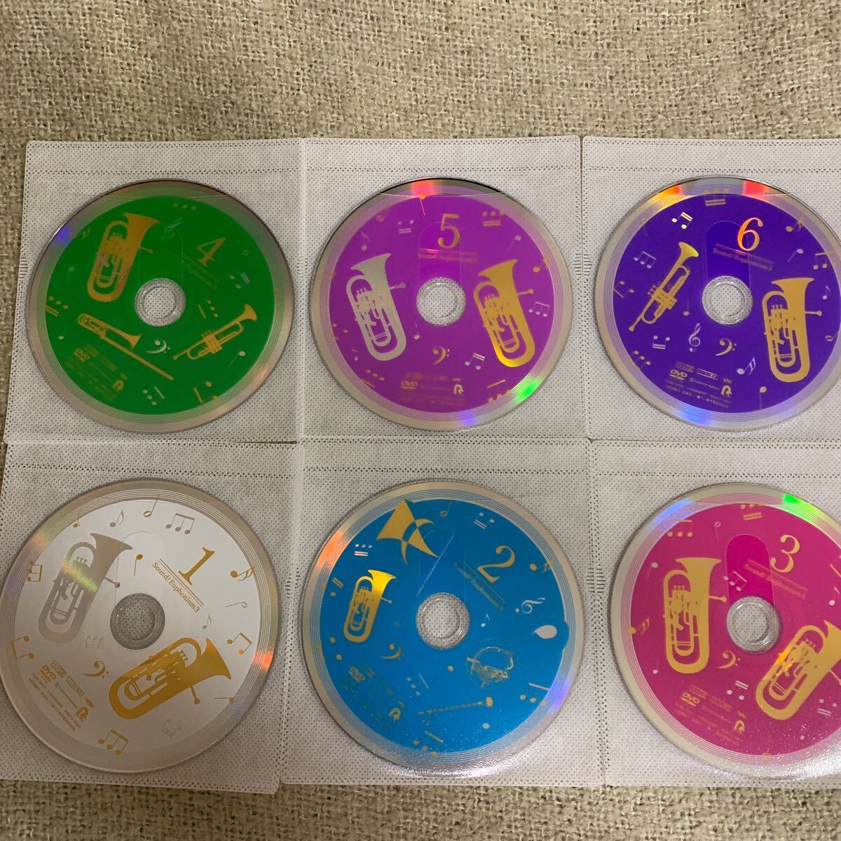 【送料無料】 響け!ユーフォニアム3 DVD 全巻セット アニメ 全6巻 3期 レンタル落ち 【送料無料】 響け!ユーフォニアム3 DVD 全巻セット アニメ 全6巻 3期 レンタル落ち