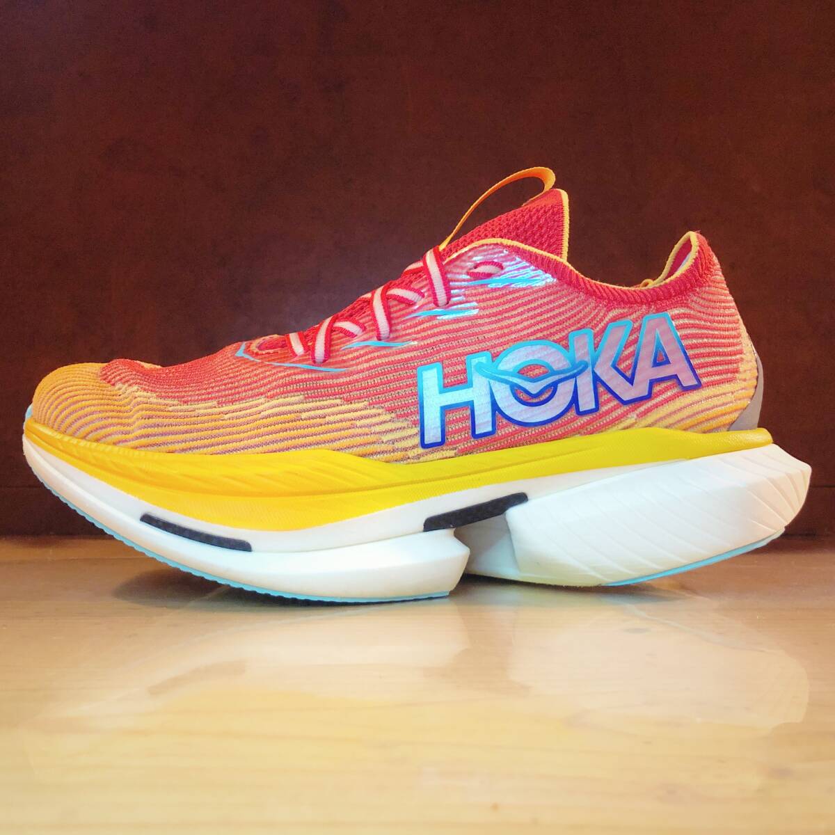 美品/定価38 500円】 Hoka/ Cielo X1/ 27 0cm/ ホカオネオネ 美品/定価38 500円】 Hoka/ Cielo X1/ 27 0cm/ ホカオネオネ
