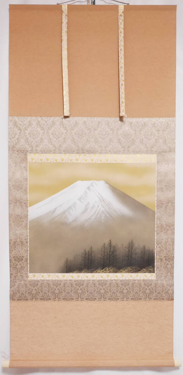 真作】良品☆【富士】日本画家 浜田美峰◇絹本肉筆 共箱付 日本 真作】良品☆【富士】日本画家 浜田美峰◇絹本肉筆 共箱付 日本