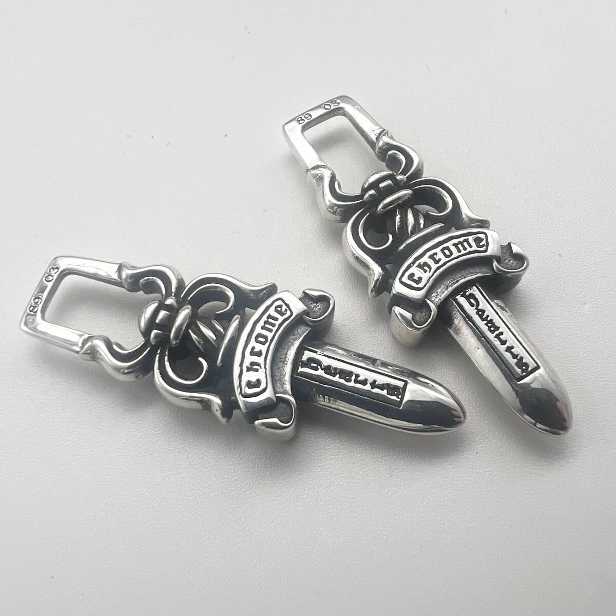 送料無料】Chrome Hearts クロムハーツ ジップパーツ ダガー 送料無料】Chrome Hearts クロムハーツ ジップパーツ ダガー