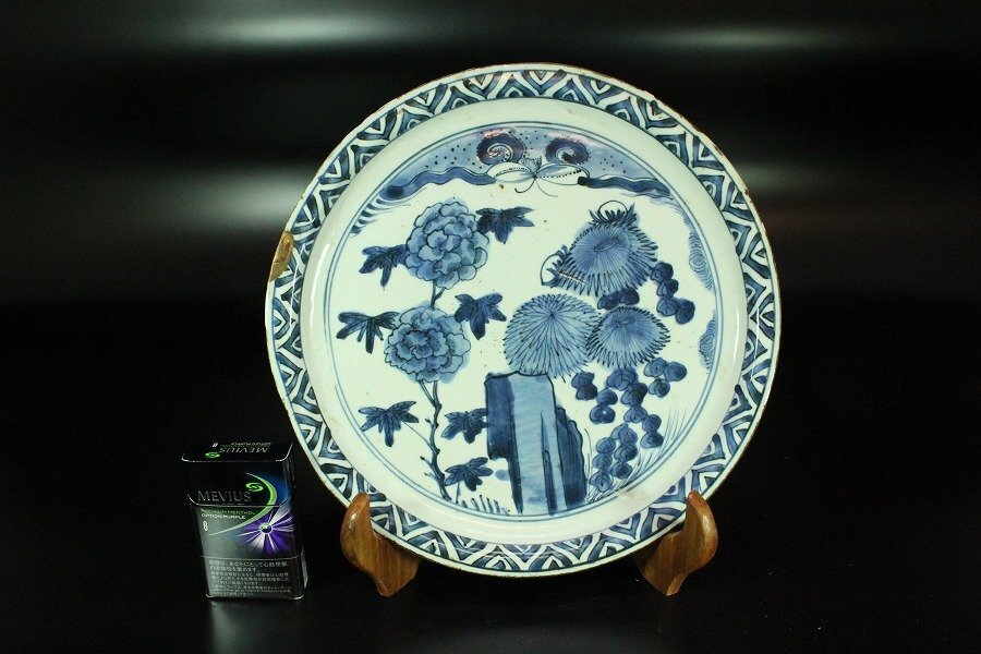 定番のお歳暮 金閣】中国美術 名品 青花 岩庭枝花紋 盤 φ27cm 天啓年製 古染付 染付