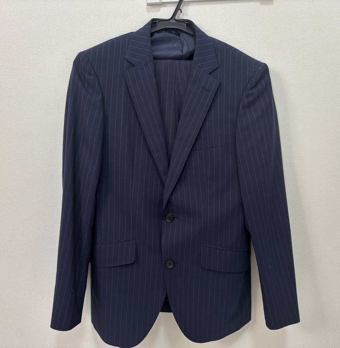 ビジネススーツ格安出品　ネイビー　YA4