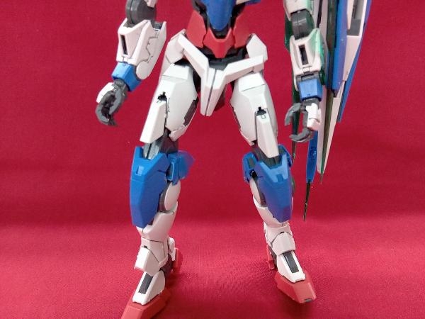 組み立て済み MG 1/100 ダブルオークアンタ フルセイバー OO QAN 組み立て済み MG 1/100 ダブルオークアンタ フルセイバー OO QAN