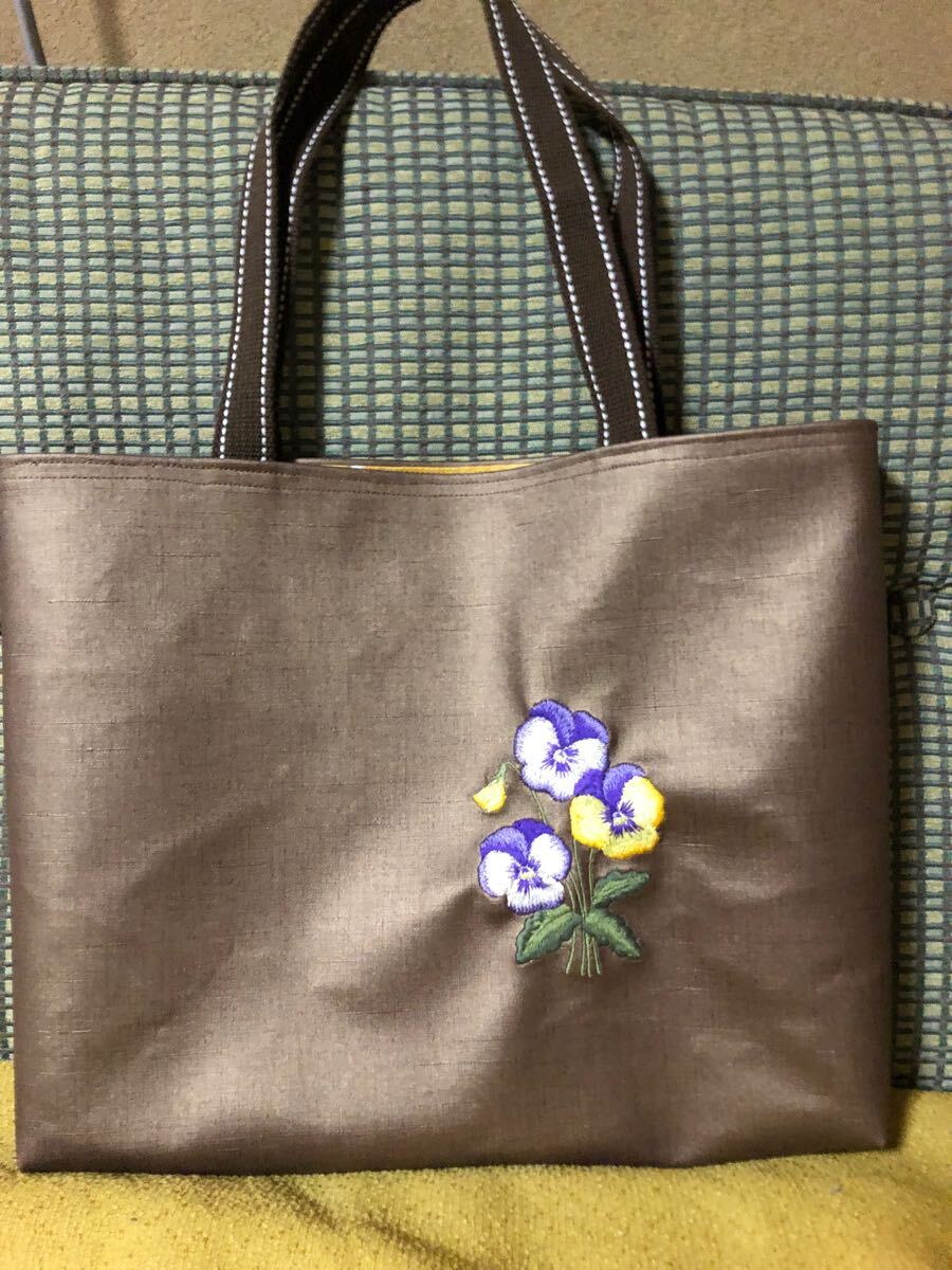 ハンドメイド☆ショルダーバッグ☆スミレ☆パンジー☆両面刺繍☆ トートバッグ