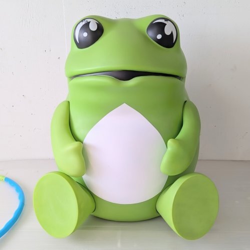 ☆ チャミスルカエル フラフープ付き かわいいカエル 看板 宣伝 ☆ チャミスルカエル フラフープ付き かわいいカエル 看板 宣伝