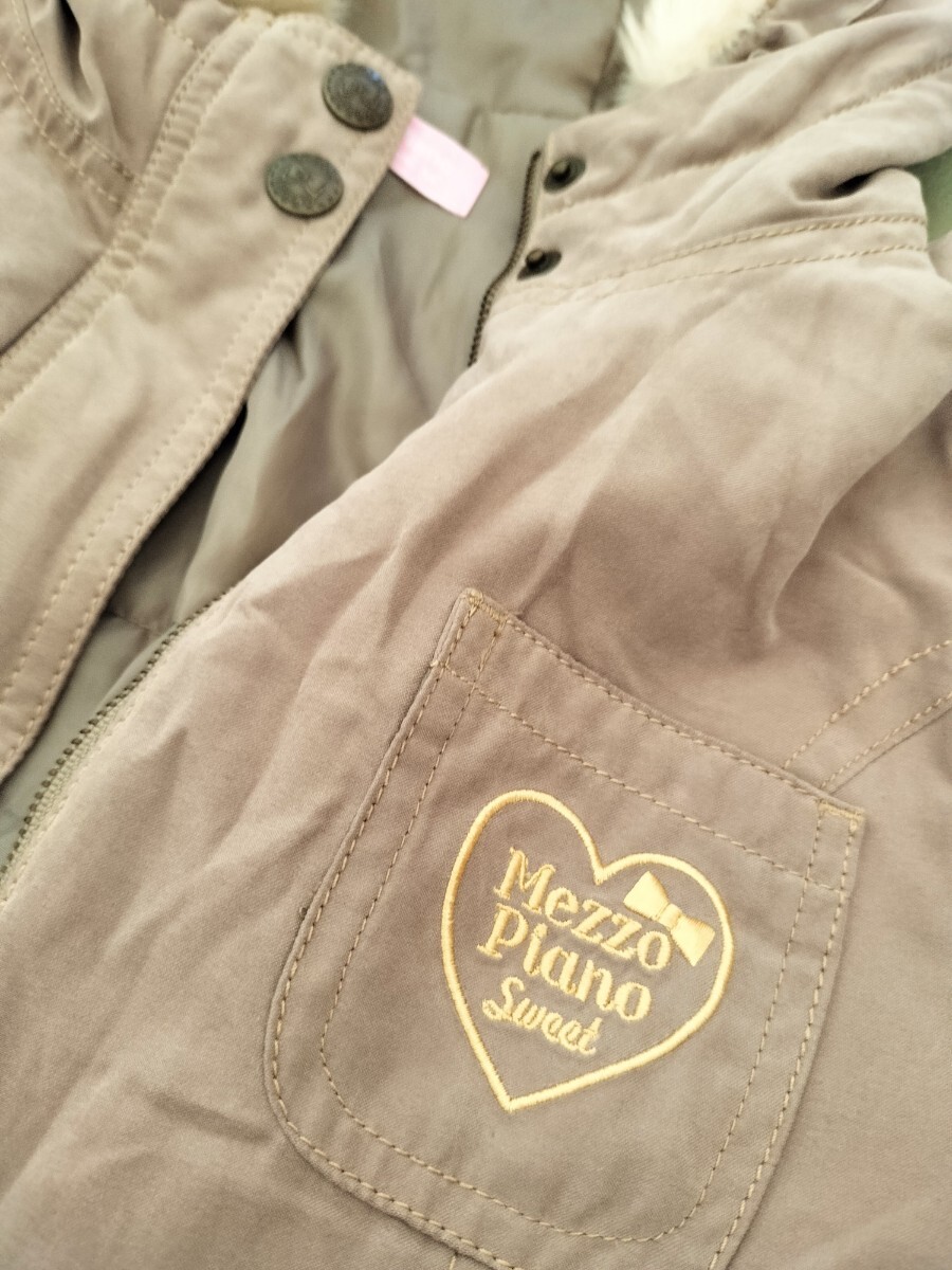メゾピアノ ベージュのコート150M フードジャケット_画像2