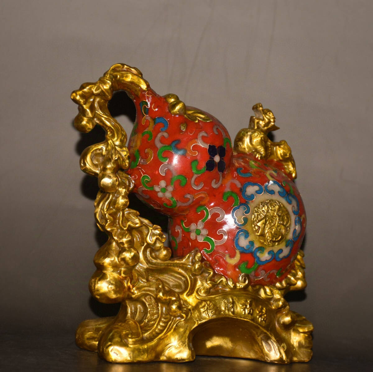 仁】『銅製・塗金・景泰藍・琺瑯彩・瑞獣ひょうたん ・置物・賞