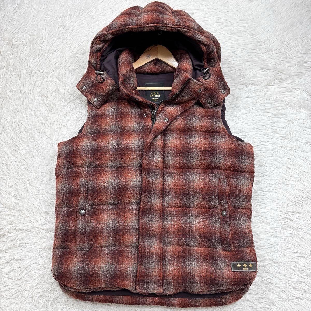 【極美品/希少】TATRAS ダウンベスト　チェック柄　黒　2way 46 極美品/希少】TATRAS ダウンベストチェック柄黒2way 46