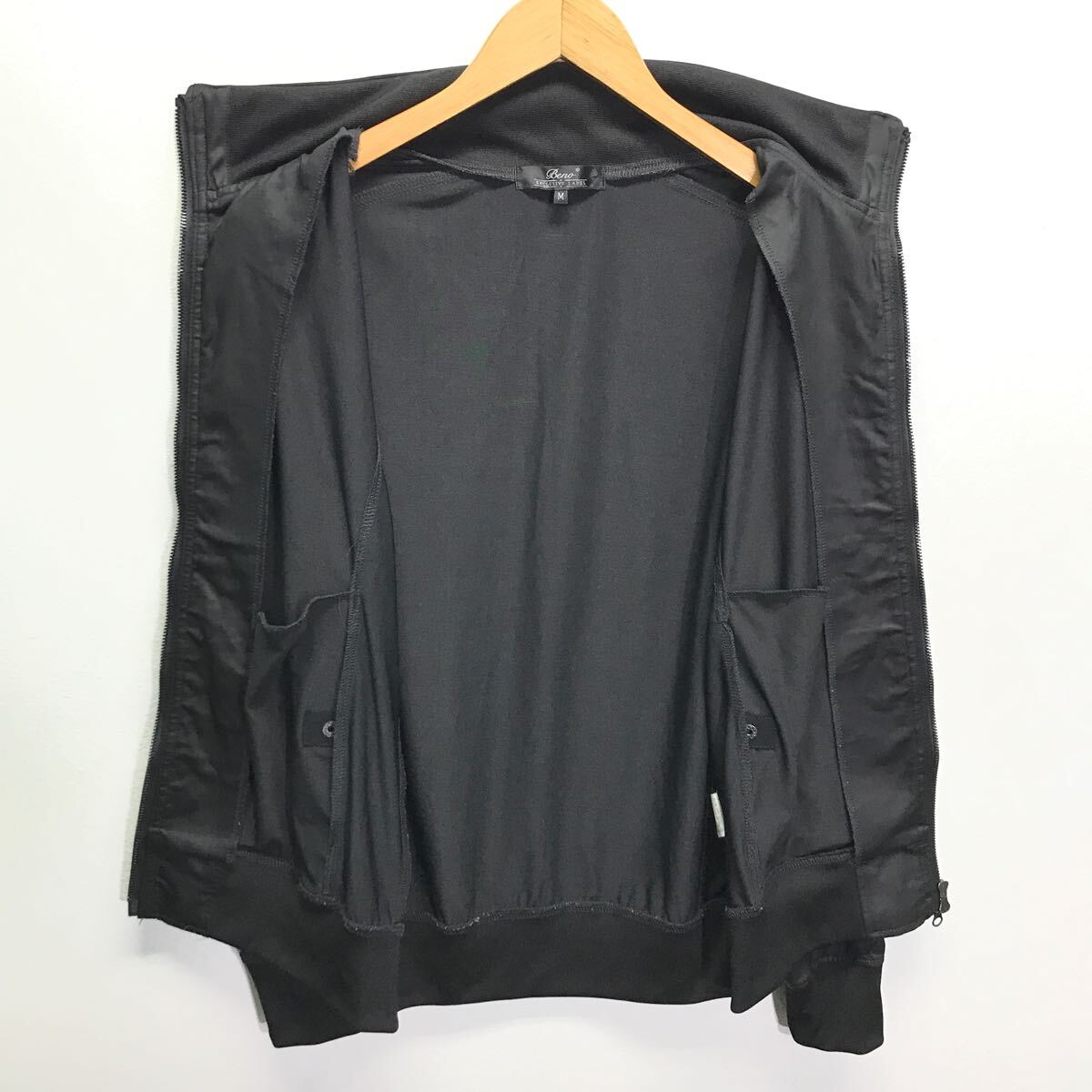 トレンドのブラックコーデに◎【Beno】ビーノ トラックジャケット ジャージ トップス お兄系 ビター系 ホスト モノトーン 黒 M /Y22254ii_画像3