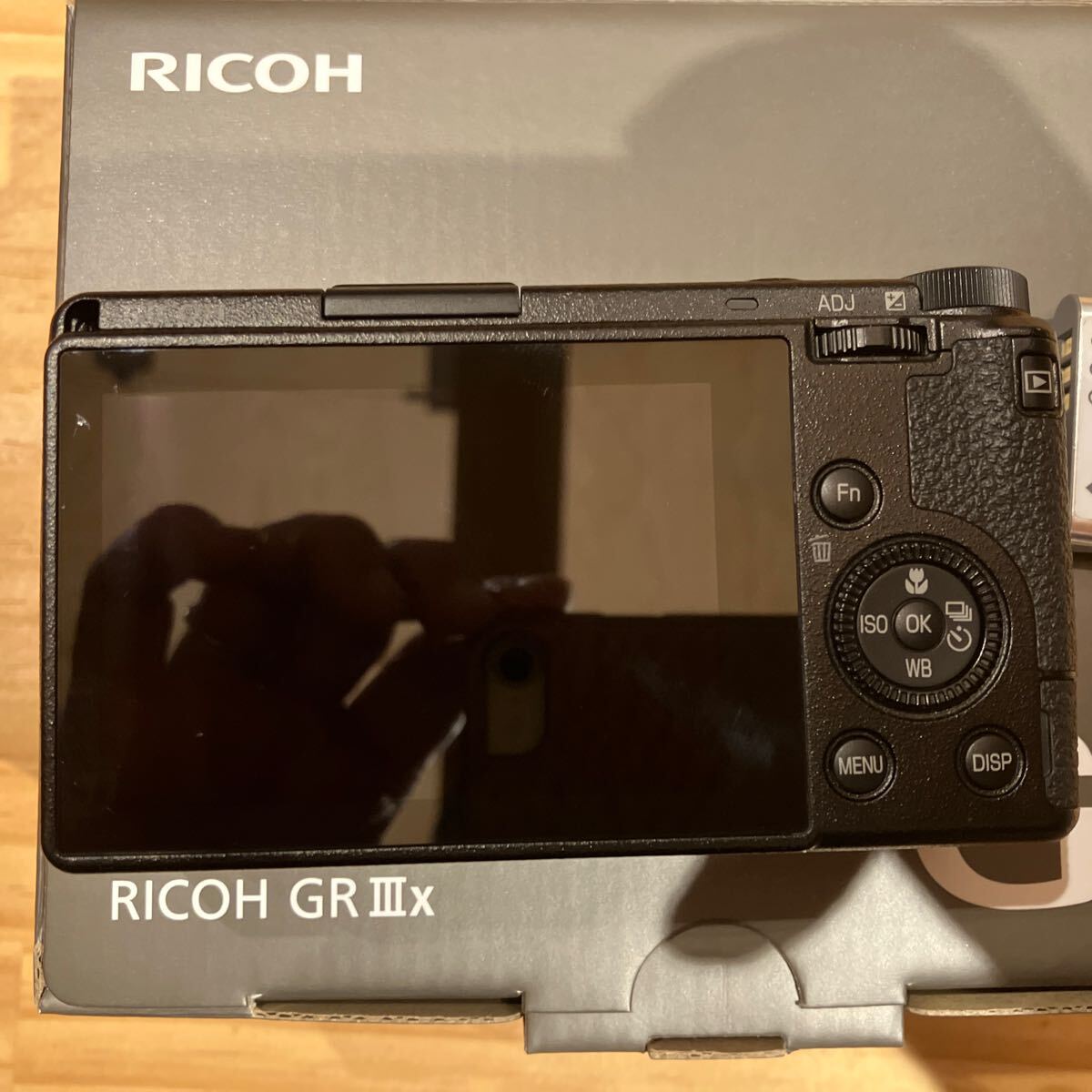 RICOH GR IIIx 美品 予備バッテリー付き カメラ、光学機器 RICOH GR IIIx 美品 予備バッテリー付き カメラ、光学機器