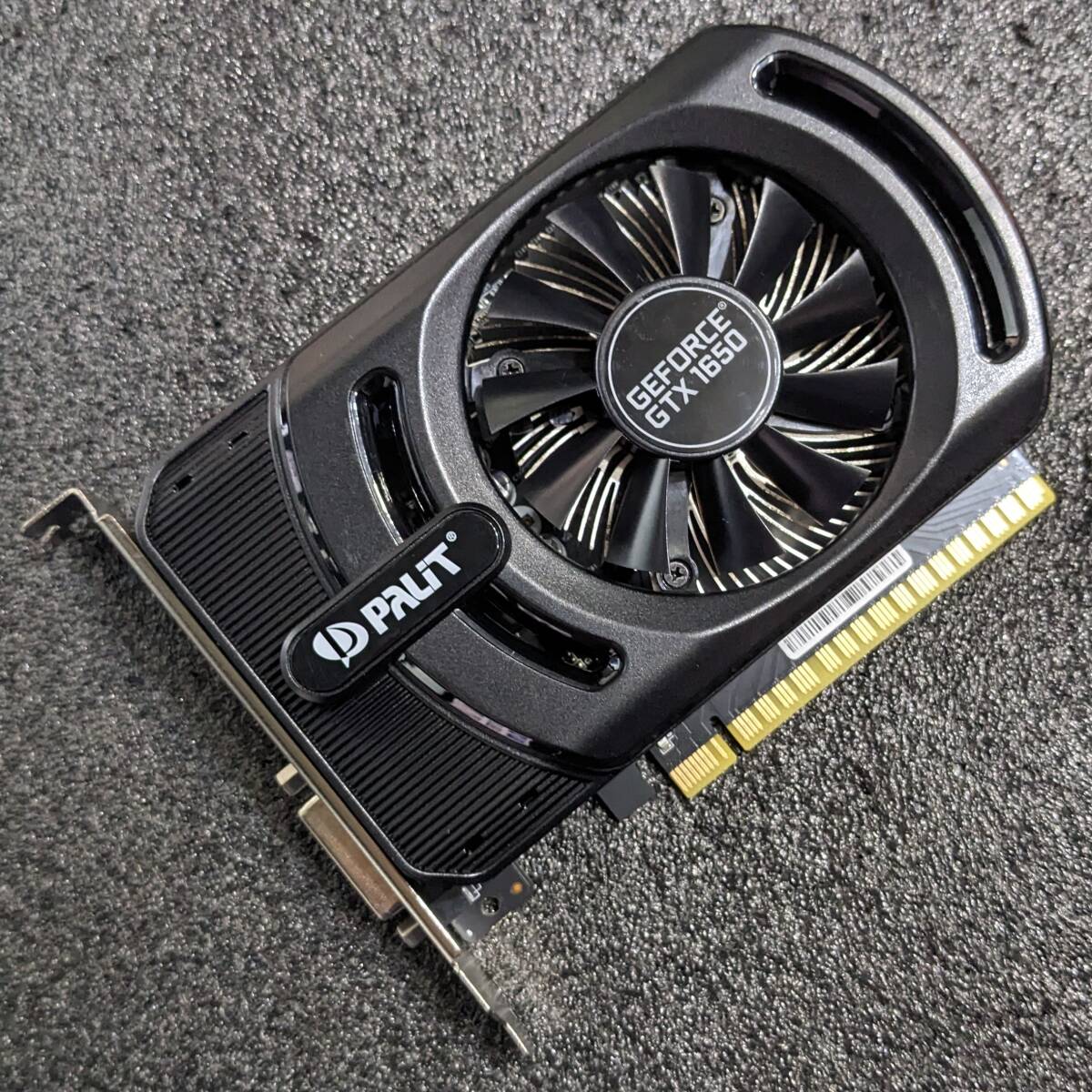 Palit GTX1650 STORMX 4G GDDR5 [GTX1650 PCIe3 0x16 補助電源 Palit GTX1650 STORMX 4G GDDR5 [GTX1650 PCIe3 0x16 補助電源