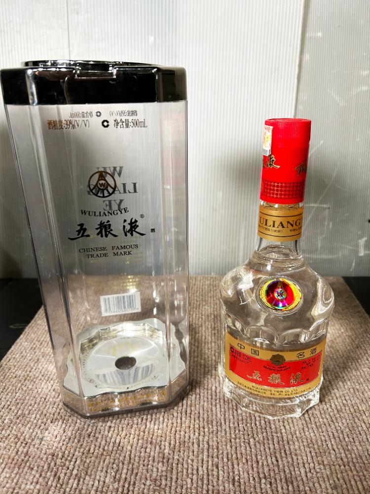 激安本物 WULIANGYE 未開栓】五狼液 ウーリャンイエ 39 500ml 白酒 中国酒 焼酎