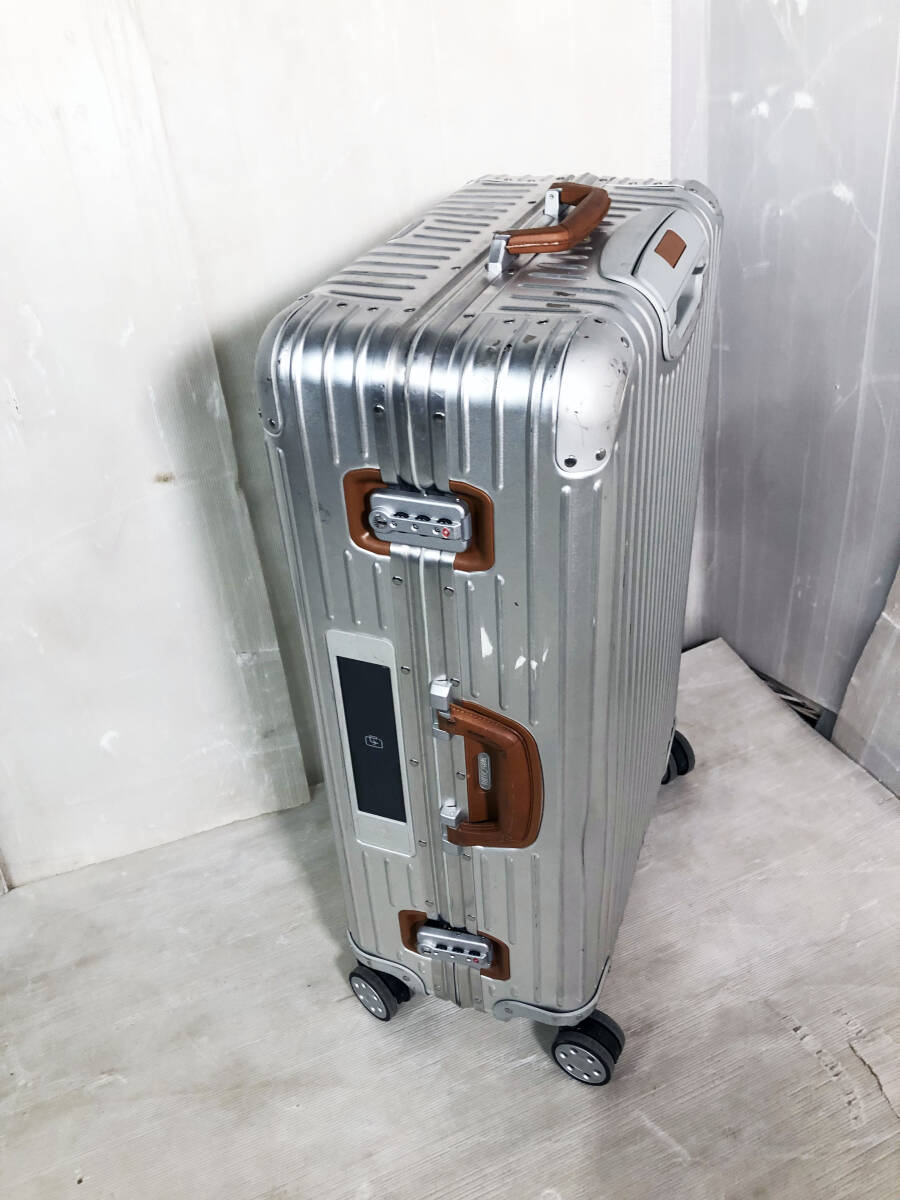 RIMOWA リモワ スーツケース GmbH RICHARD-Byrd-Str.13 シルバー RIMOWA リモワ スーツケース GmbH RICHARD-Byrd-Str.13 シルバー