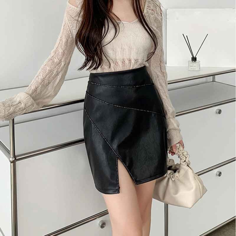  leather miniskirt tight beautiful legs lady's L black 