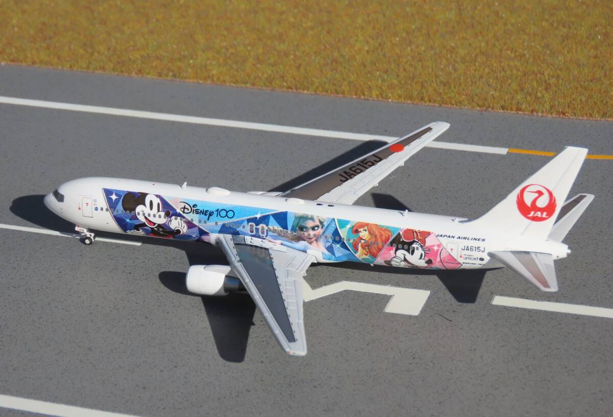 JAL B767-300ER【JAL DREAM EXPRESS Disney100】 JC Wings製 JAL B767-300ER【JAL DREAM EXPRESS Disney100】 JC Wings製