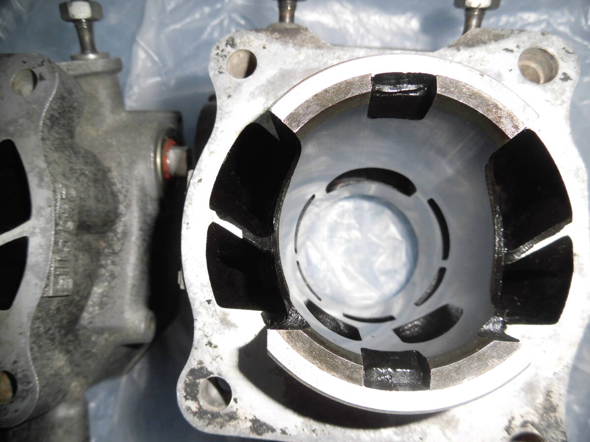 即決!!ヤマハ RZ250RR(51L 29L) シリンダーヘッド 即決!!ヤマハ RZ250RR(51L 29L) シリンダーヘッド
