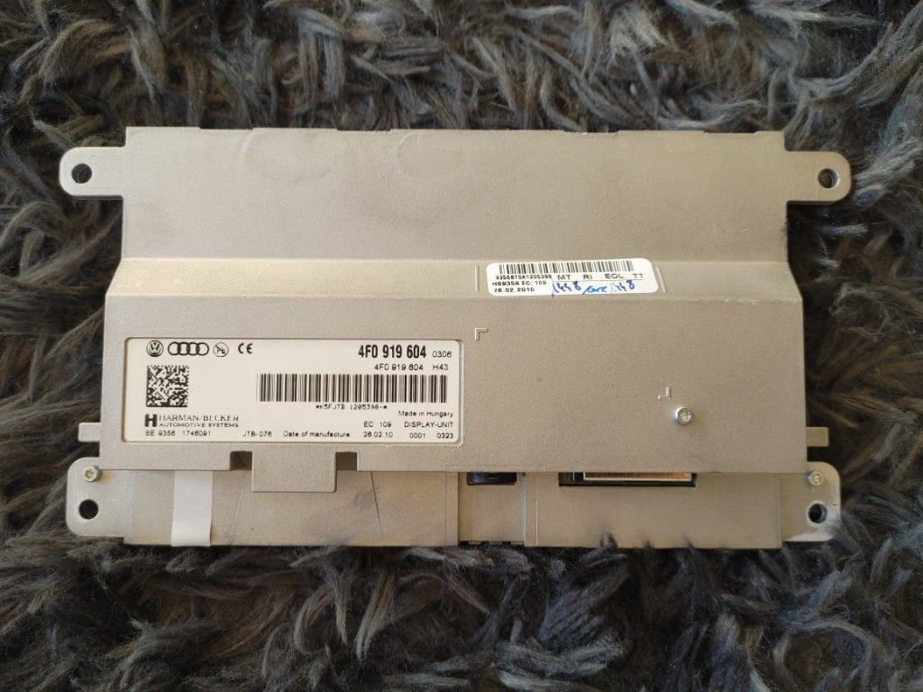 アウディ Audi A4 ( 8KCDH ) ナビ マルチ モニター ディスプレイユニット 4F0919604 動(dòng)作OK