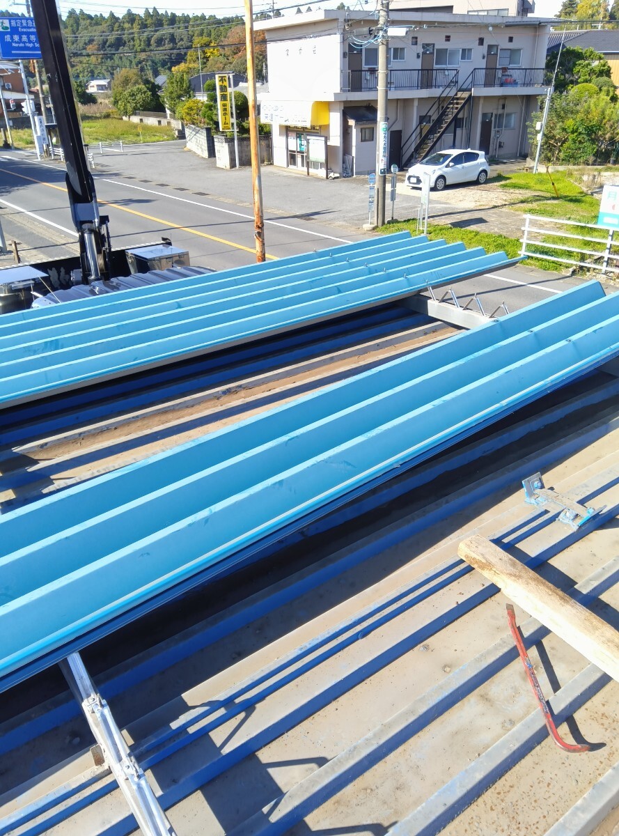 千葉県】中古ユニットハウス 2連棟 折板屋根(約730cm)付き 長さ 千葉県】中古ユニットハウス 2連棟 折板屋根(約730cm)付き 長さ