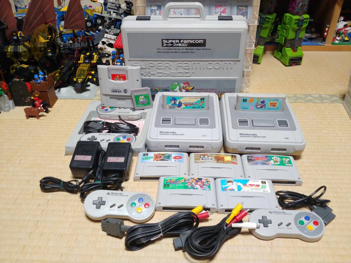 Nintendo SFC x2 Consoles / Super Mario World Carrying Case / 9 Games / Super Gameboy ゲームセット