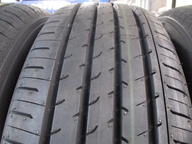 ヨコハマ アドバン V03 225/60R18 2024年製 アルファード新車 ヨコハマ アドバン V03 225/60R18 2024年製 アルファード新車