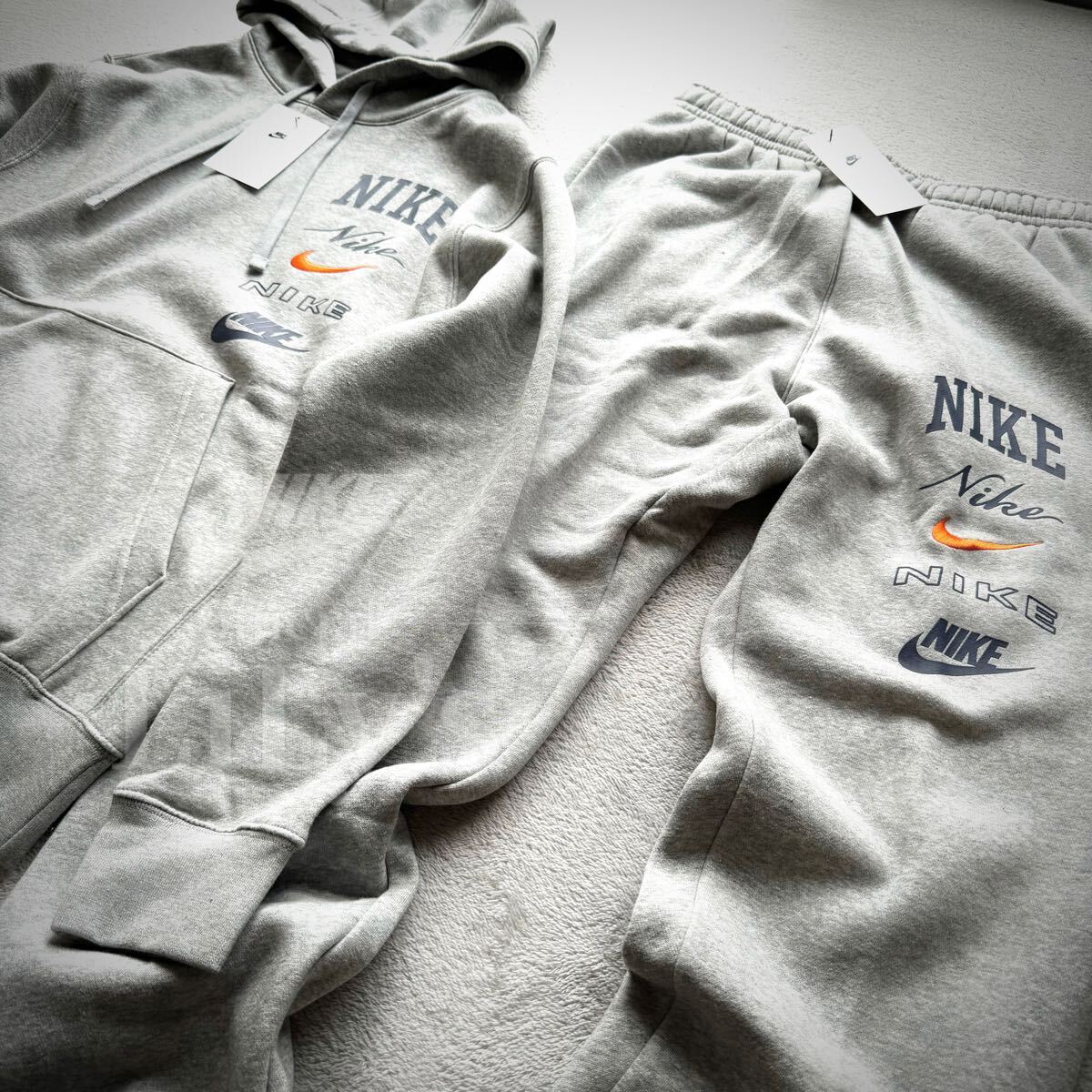 新品 NIKE上下セットアップ 2XL グレー オレンジ ナイキ 送料 新品 NIKE上下セットアップ 2XL グレー オレンジ ナイキ 送料