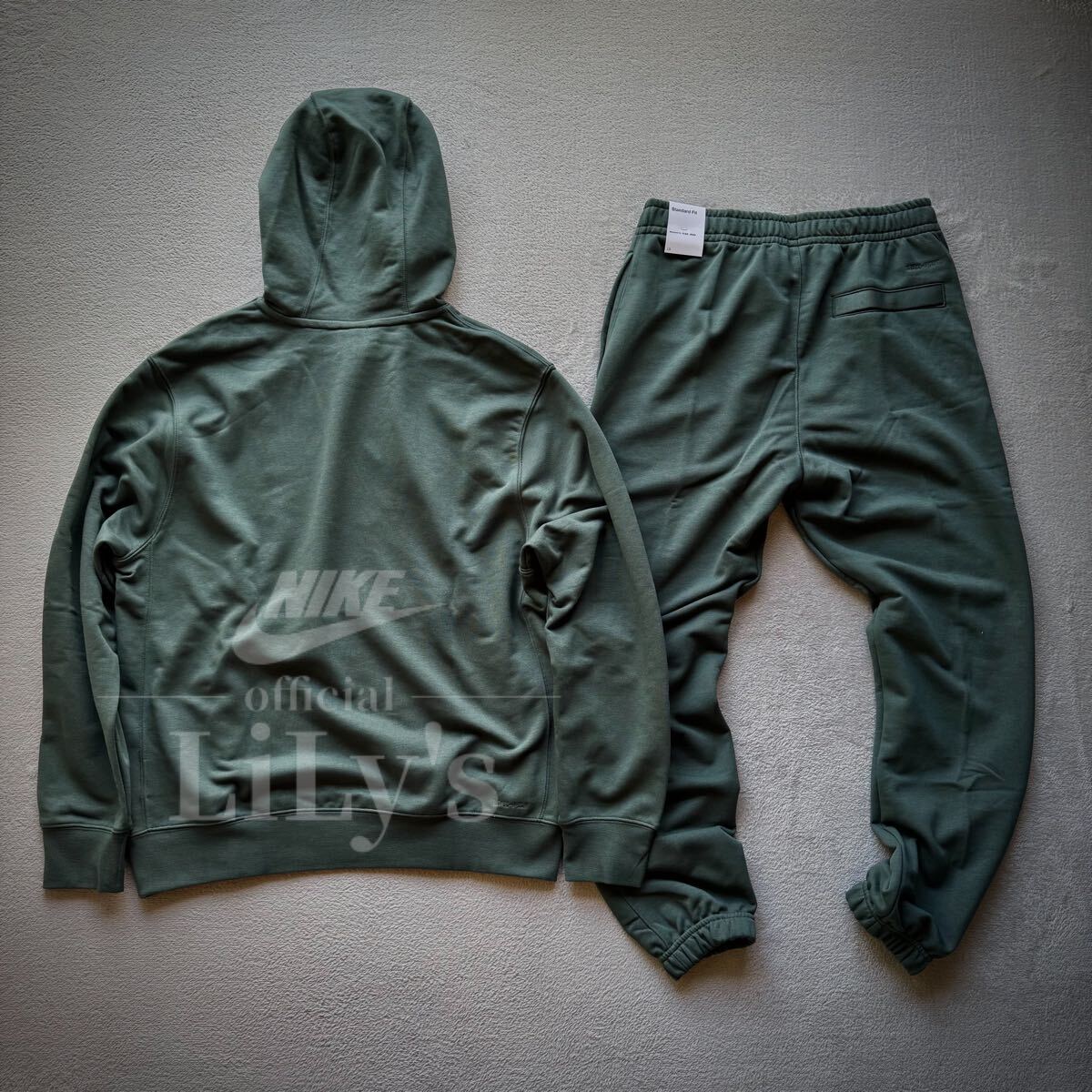 新品未使用 NIKE上下セットアップ 2XLサイズ 緑 グリーン ス 新品未使用 NIKE上下セットアップ 2XLサイズ 緑 グリーン ス