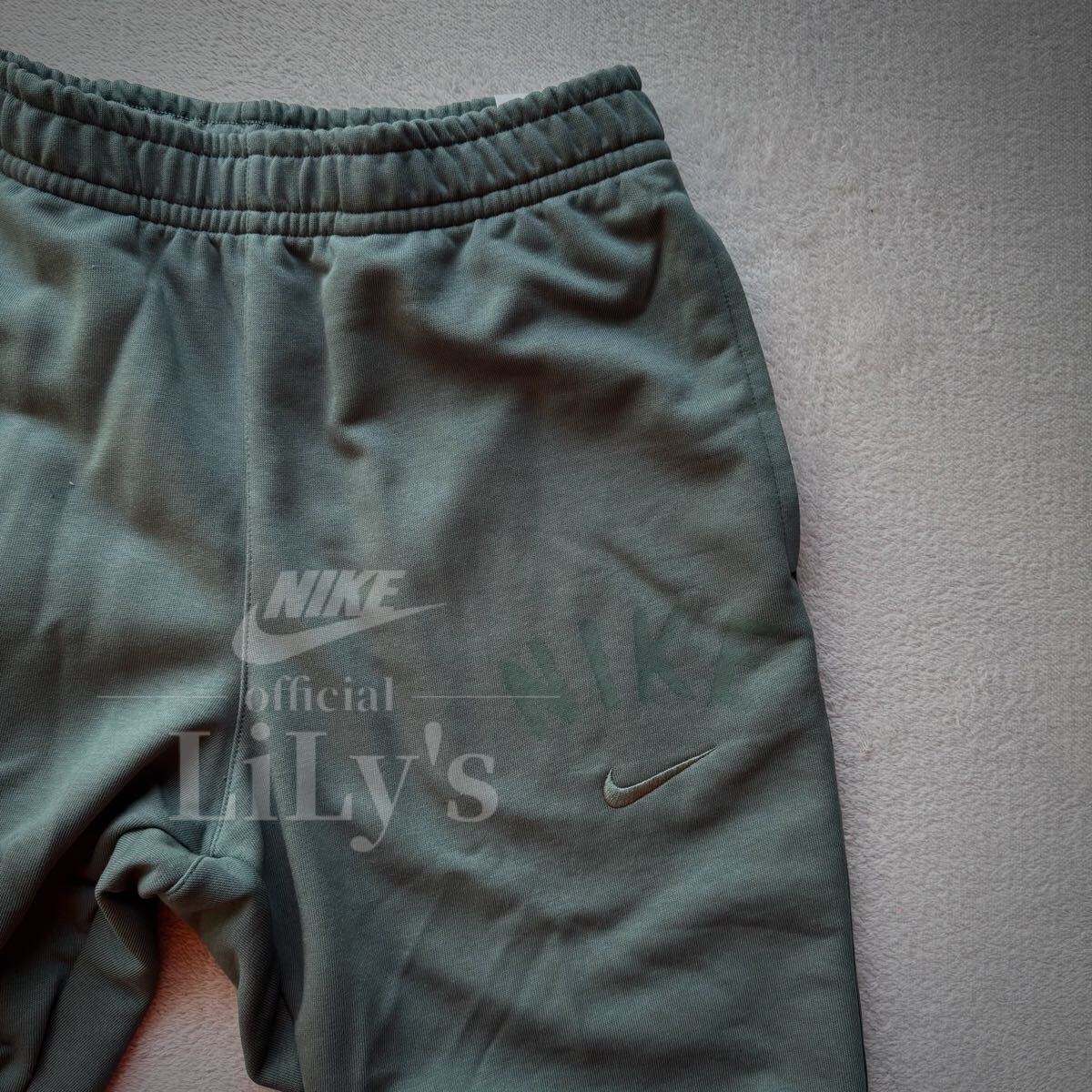 新品未使用 NIKE上下セットアップ 2XLサイズ 緑 グリーン ス 新品未使用 NIKE上下セットアップ 2XLサイズ 緑 グリーン ス