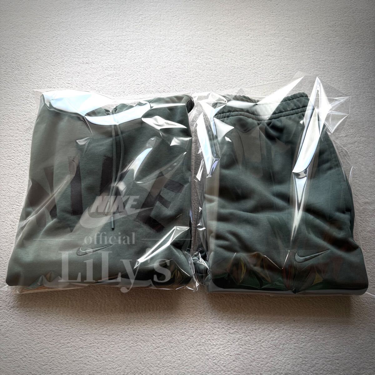 新品未使用 NIKE上下セットアップ 2XLサイズ 緑 グリーン ス 新品未使用 NIKE上下セットアップ 2XLサイズ 緑 グリーン ス