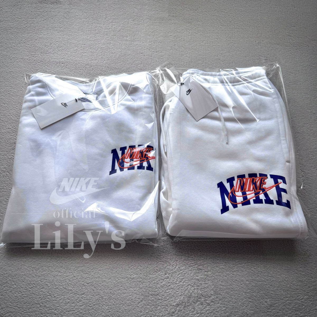 新品 NIKE上下セットアップ Mサイズ 白 ホワイト ロゴ刺繍 新品 NIKE上下セットアップ Mサイズ 白 ホワイト ロゴ刺繍