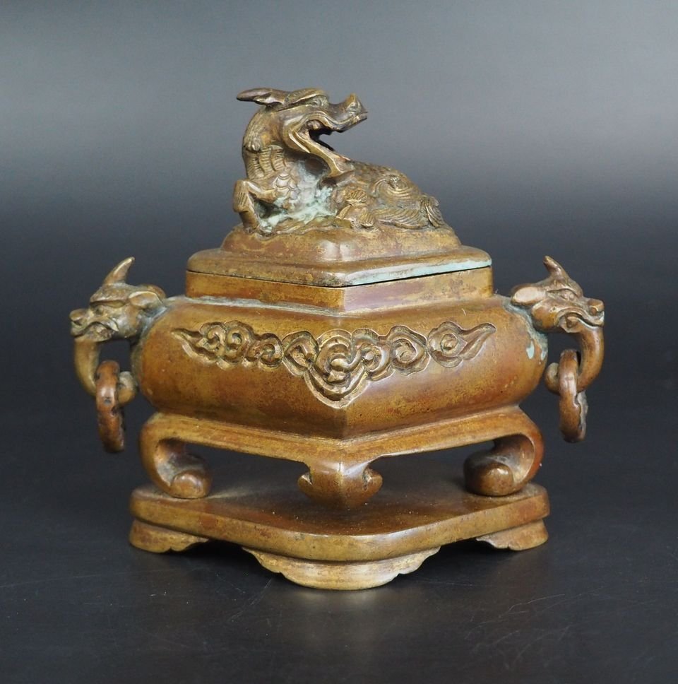 超珍館蔵】銅製 塗金 景泰藍 琺瑯彩 奔馬 置物 古賞物 古美術品 超珍館蔵】銅製 塗金 景泰藍 琺瑯彩 奔馬 置物 古賞物 古美術品