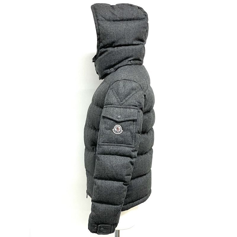 モンクレール MONCLER モンジュネーヴル ダウンジャケット B20914033805 グレー メンズ