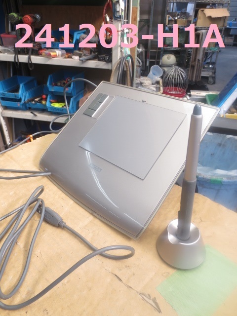  жидкокристаллический авторучка планшет / графика / стилус имеется /intuos3 PTZ-430/wa com / б/у товар /* товар номер 241203-H1A