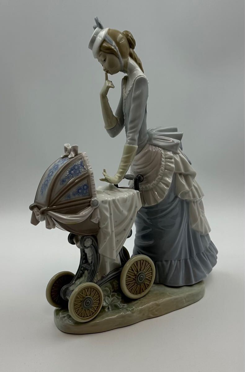 レア美品!リヤドロ Mother and child フィギュリン 磁器人形 リヤドロ LLADRO 乳母車 赤ちゃん 女性 婦人 フィギュリン 陶器