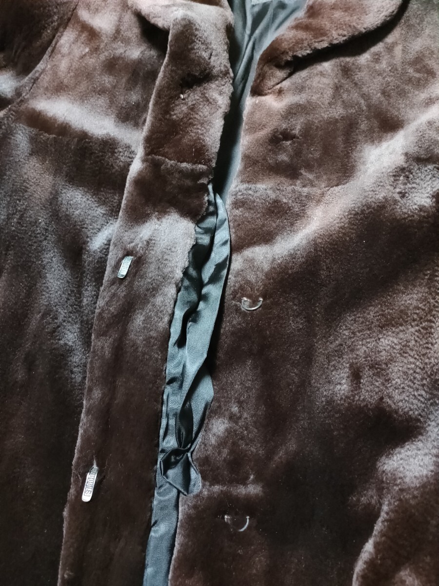 BALENCIAGA SAGA MINK 最高級シェアードミンク バレンシアガ 銀 BALENCIAGA SAGA MINK 最高級シェアードミンク バレンシアガ 銀