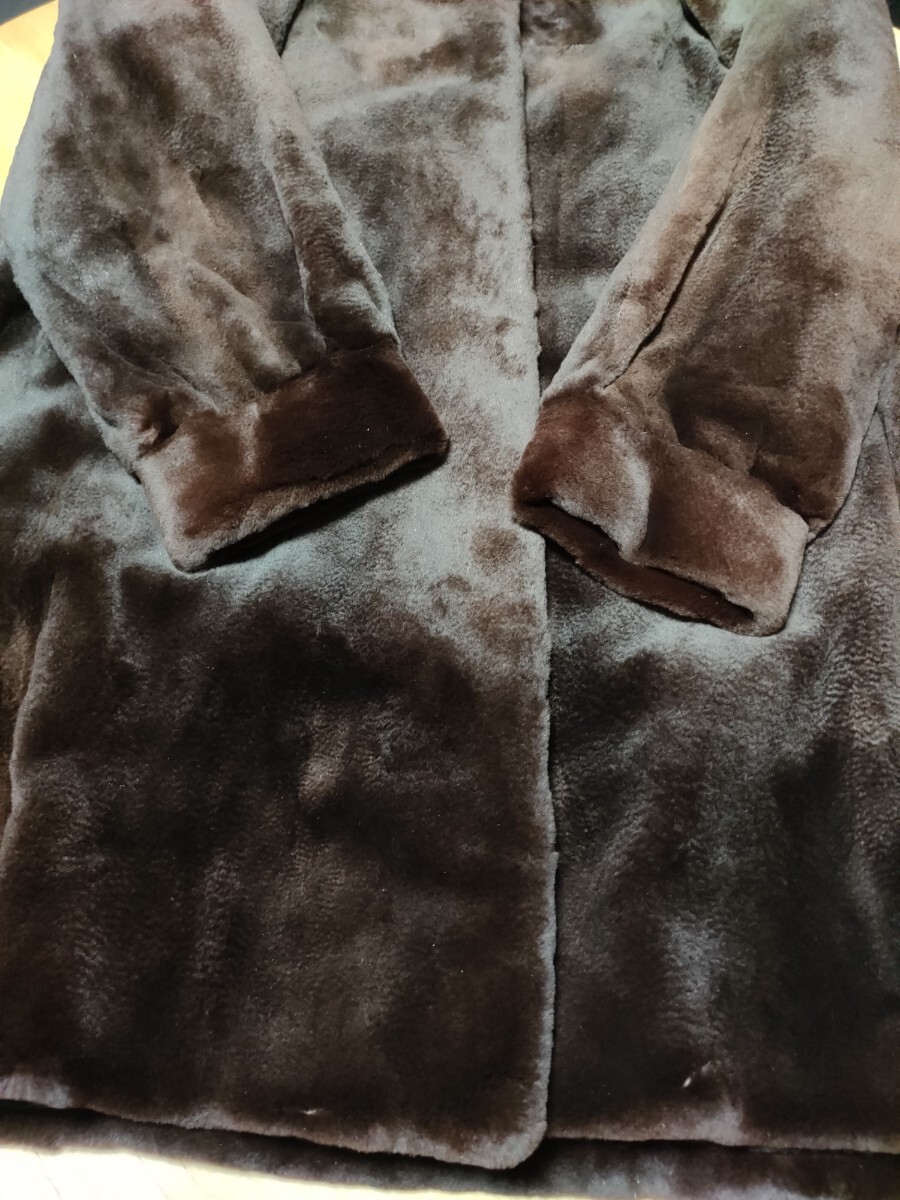 BALENCIAGA SAGA MINK 最高級シェアードミンク バレンシアガ 銀 BALENCIAGA SAGA MINK 最高級シェアードミンク バレンシアガ 銀